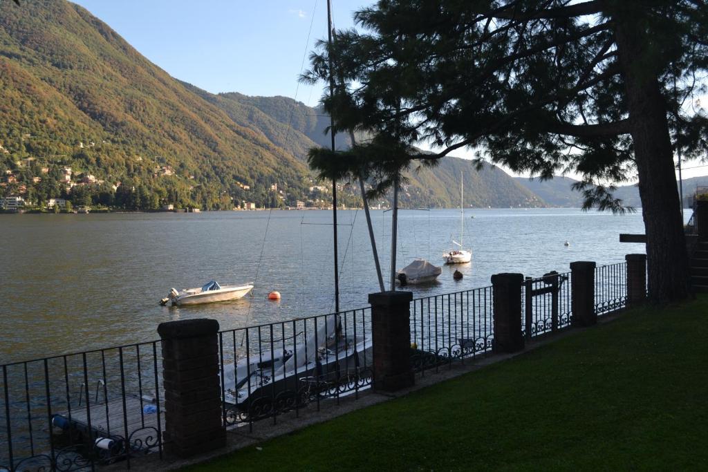 Villa Nina Relais Boutique B&B Carate Urio Quarto foto